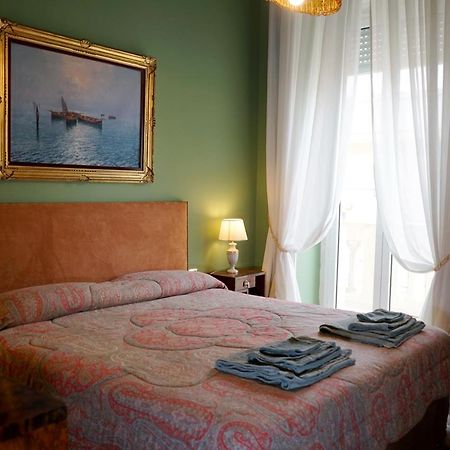 Appartamento Di Fronte Al Mare By Apulia Accommodation Bari Buitenkant foto
